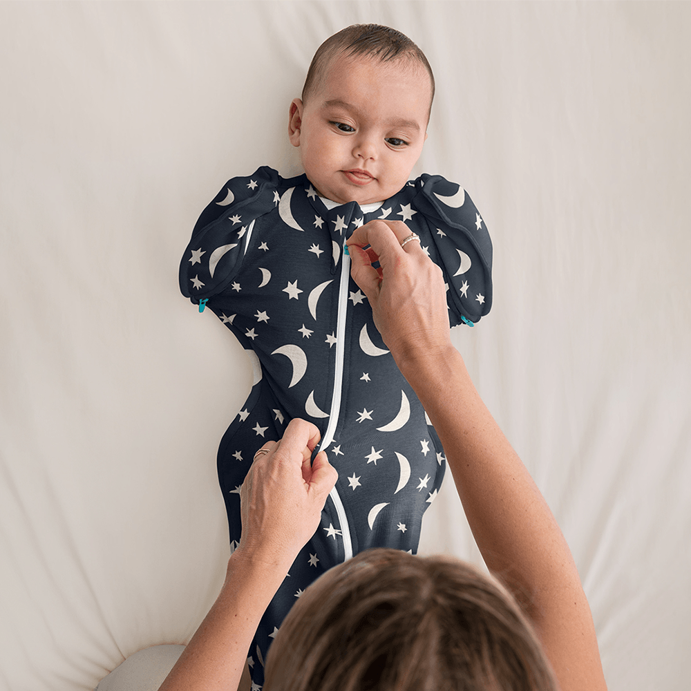 Swaddle Up™ Transition Bag 1.0 TOG Charcoal - Big Sky - Image 6