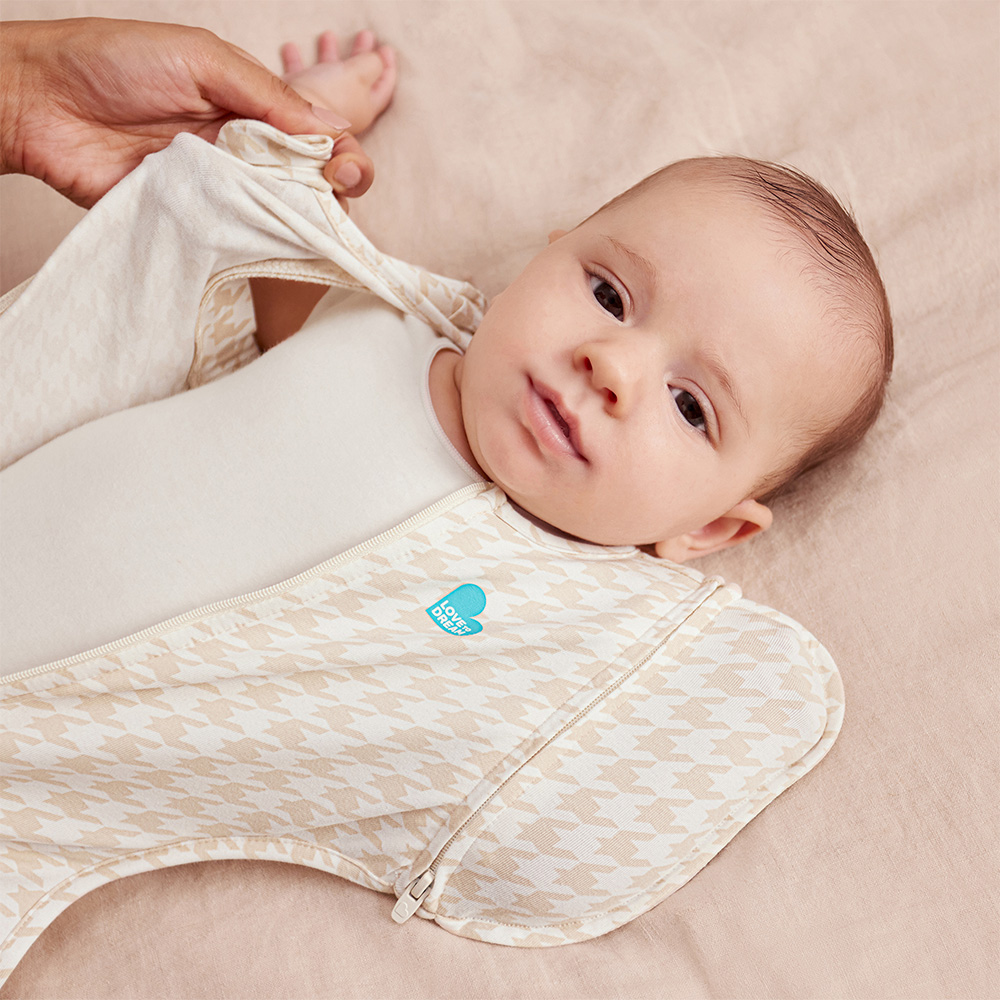 Swaddle Up™ Transition Bag Original 1.0 TOG – Tan Houndstooth - Image 8